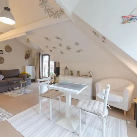 Appartement House With Lateral Seaview By Interhome